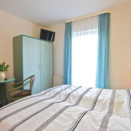 Z-Gemuetliche, Ruhig Gelegene Pension Bei Putbus Rueg 2330 *